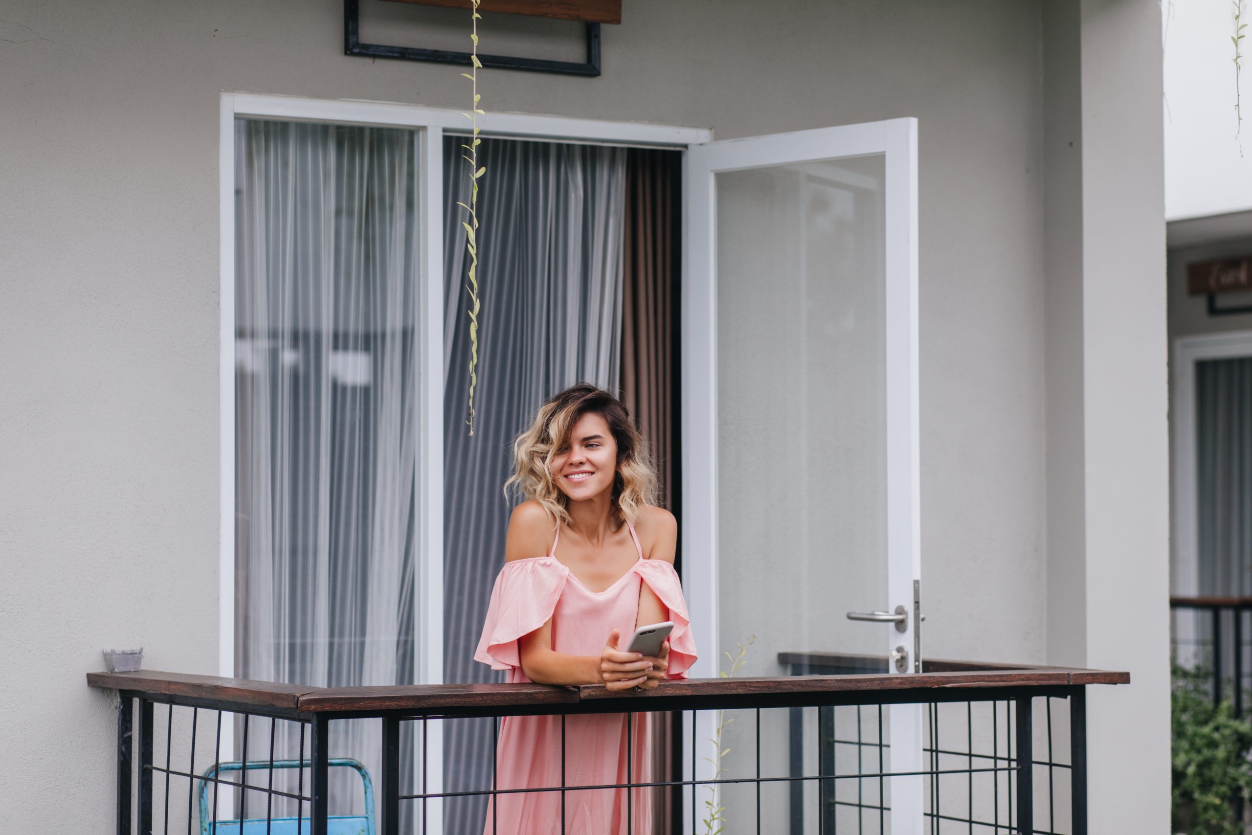 Terraza departamento: Vive el verano al máximo en la comodidad de tu nuevo hogar.